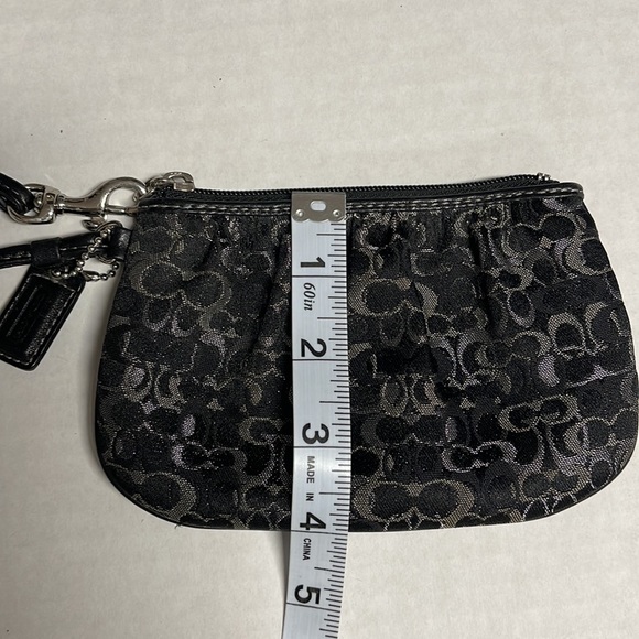 Vintage Coach wristlet - Picture 5 of 6